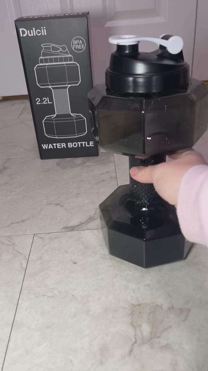 Dumbbell water bottle